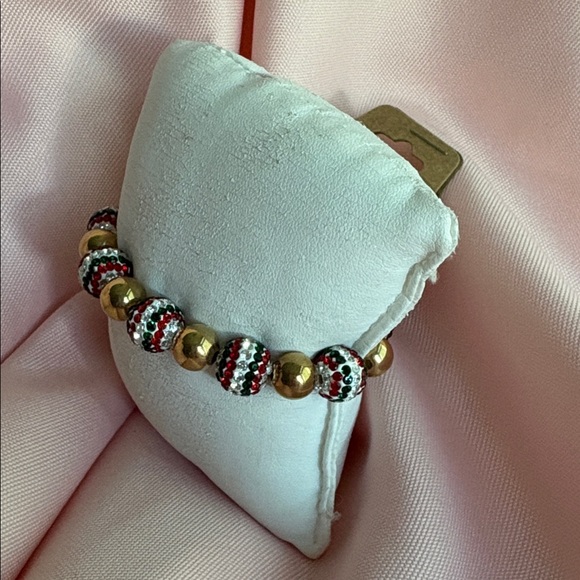 Red, White & Blue Patriotic or 4th of July Rhinestone Beaded Bracelet - Picture 6 of 7